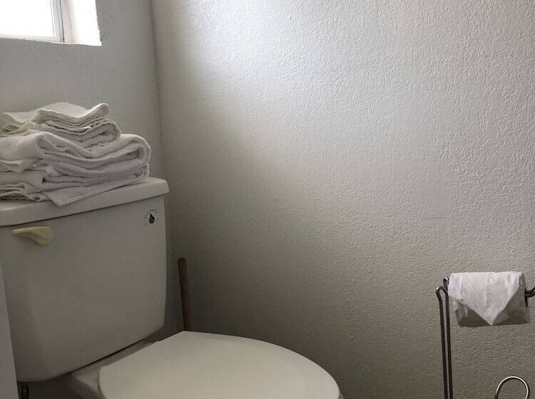 إستديو عائلى, Holiday Isles Resort