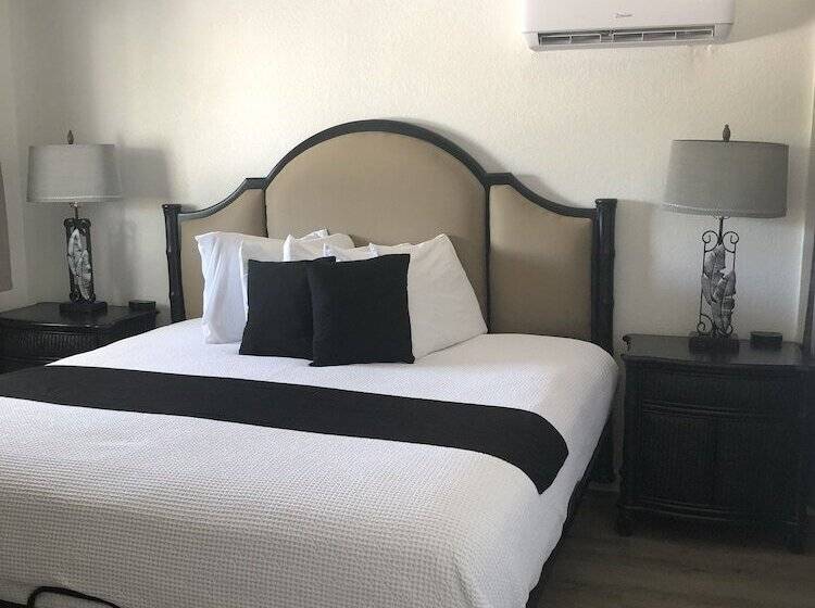 Апартаменты 2 Спальни, Holiday Isles Resort
