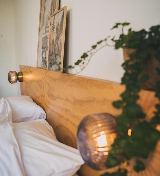 스탠다드 룸 킹사이즈 침대, Restaurant Sam