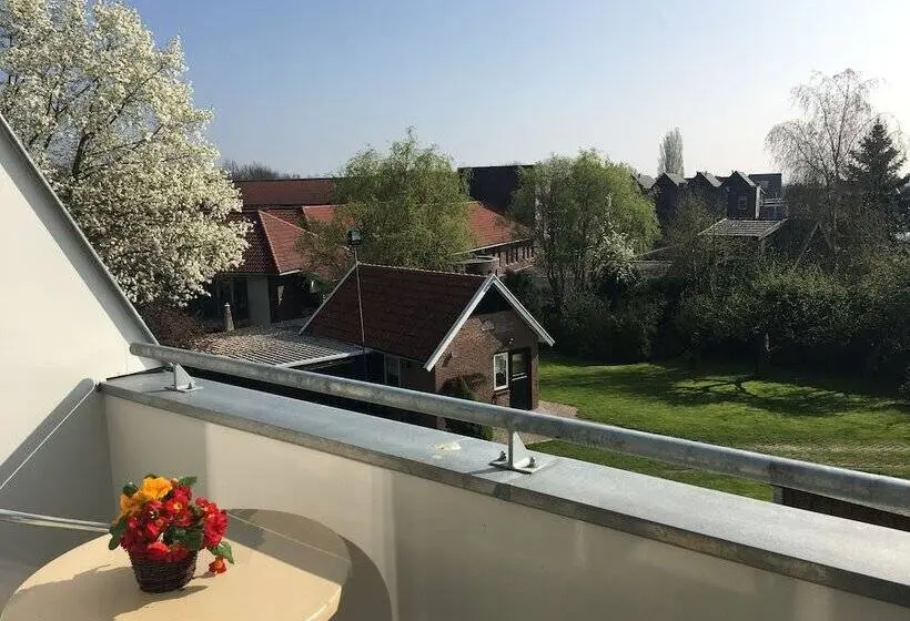 コンフォートルーム, Villavelo Twente