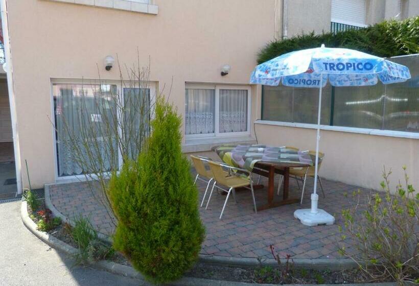 شقة غرفتين, Appart Hôtel Villa Antibes