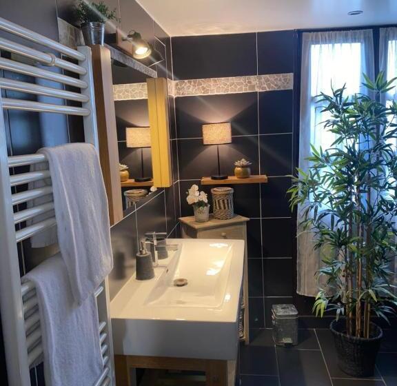 수피리어 룸, Au Bois Normand