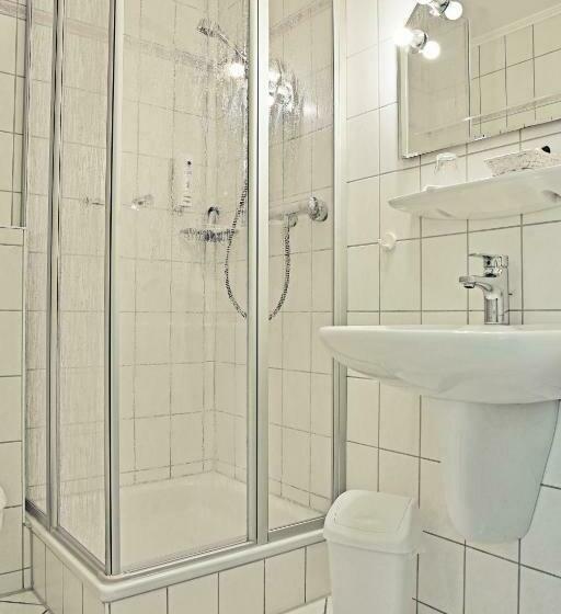 컴포트 룸, Gasthaus Knudsen