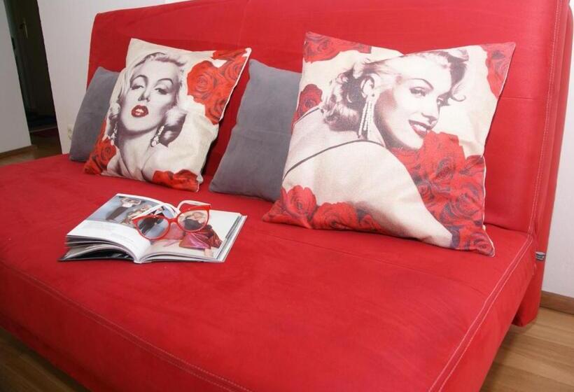 1 Bedroom Apartment Lake View, Gästehaus Gertrude