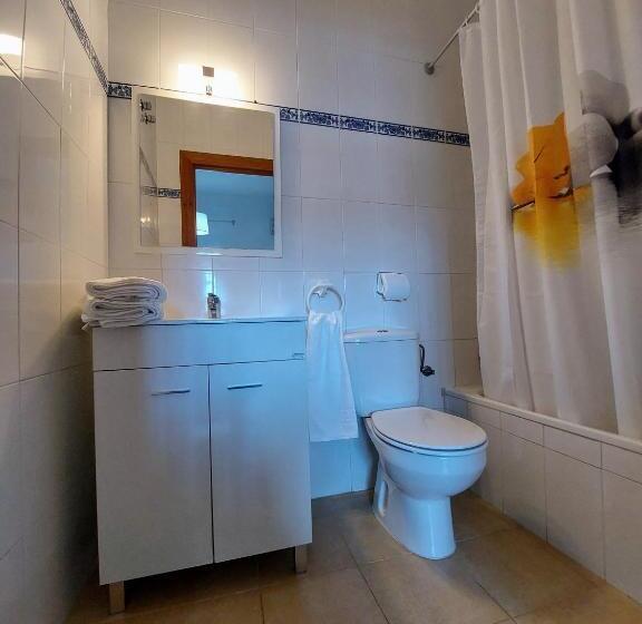 اتاق استاندارد, Hostal Los Rosales