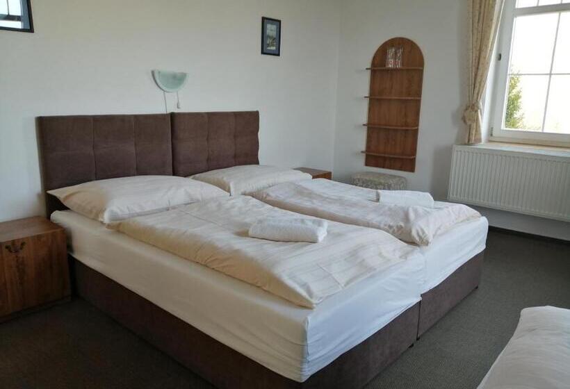 스탠다드 트리플 룸, Penzión Chata Valaška