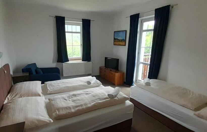 스탠다드 트리플 룸, Penzión Chata Valaška