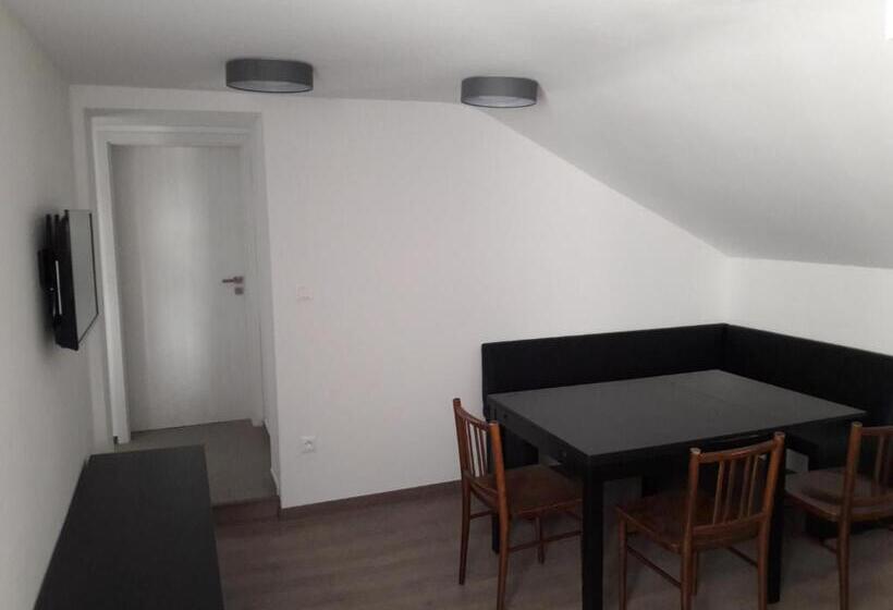 침실 2개 아파트, Penzión Chata Valaška