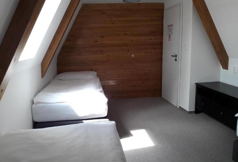 침실 2개 아파트, Penzión Chata Valaška