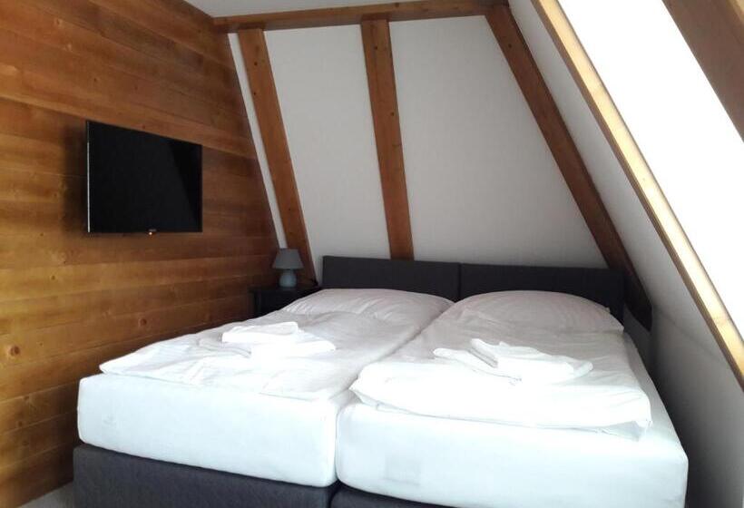 标准工作室, Penzión Chata Valaška