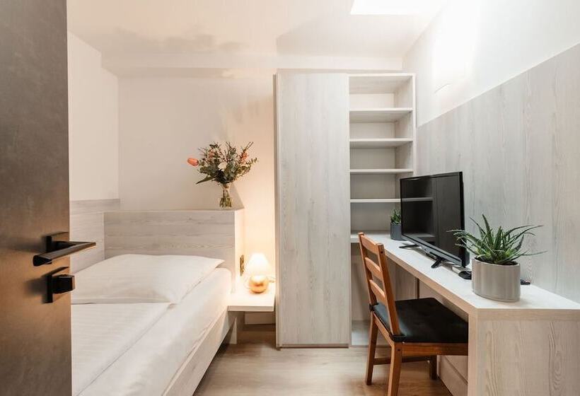 Одноместный Номер Basic, Penzion Austis