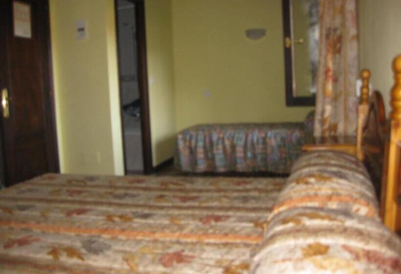 חדר סטנדרט לשלושה, Posada La Ceña