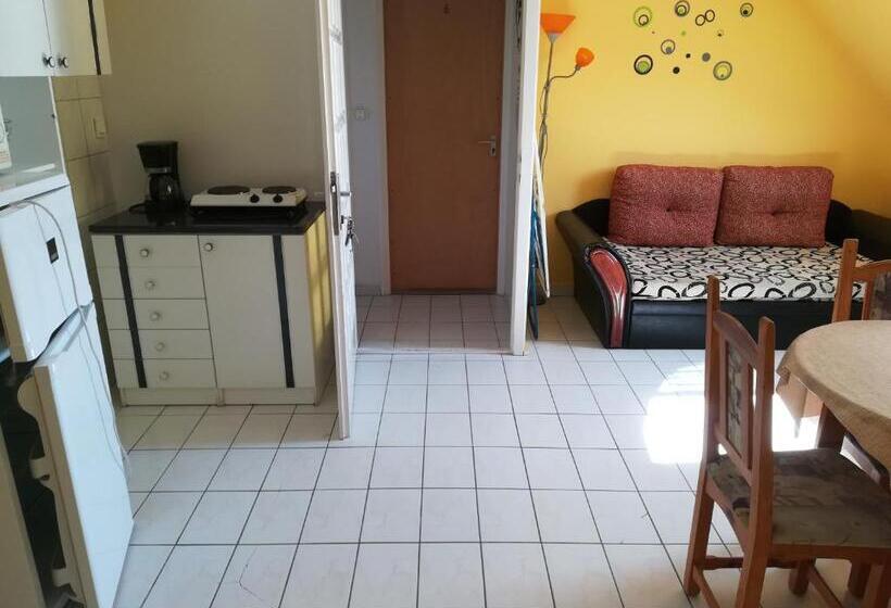 Апартаменты 2 Спальни, Tarr Tímea Apartmanok