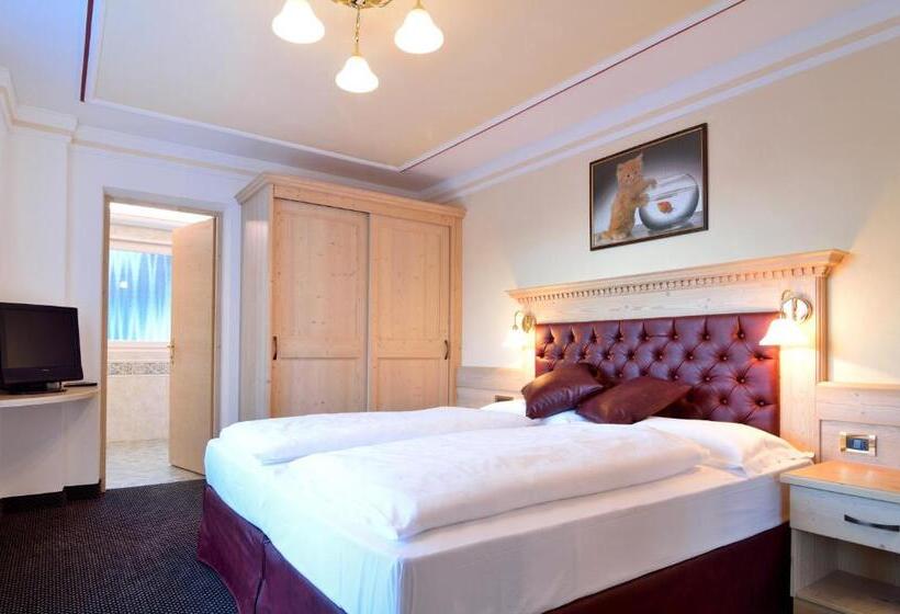 Апартаменты 2 Спальни с Балконом, Residence Isabell