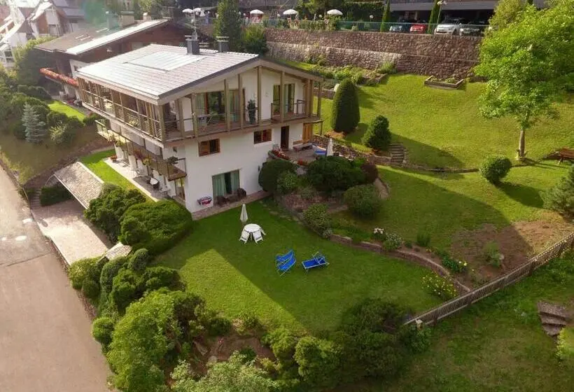 آپارتمان 2 خوابه, Residence Larciunei