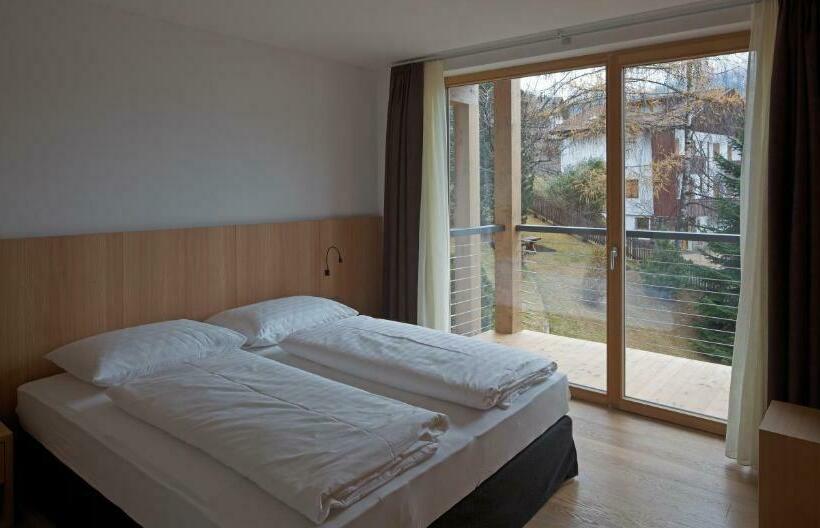 Апартаменты 2 Спальни, Residence Larciunei