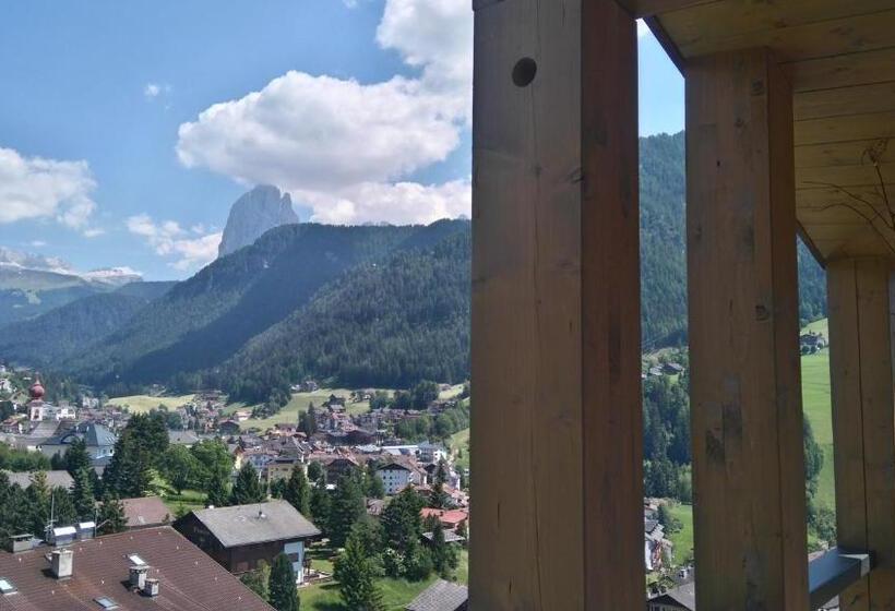 Апартаменты 2 Спальни, Residence Larciunei