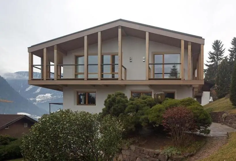 آپارتمان 1 خوابه با چشم‌انداز باغ, Residence Larciunei