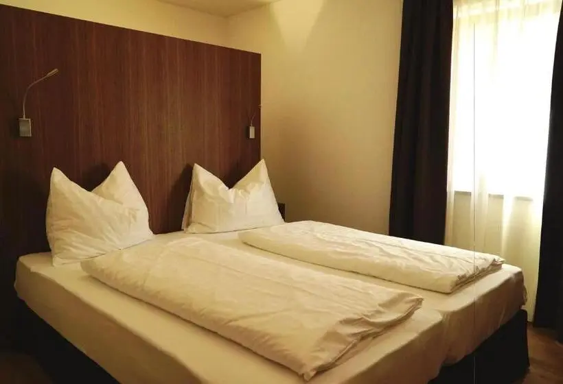 آپارتمان 1 خوابه با چشم‌انداز باغ, Residence Larciunei