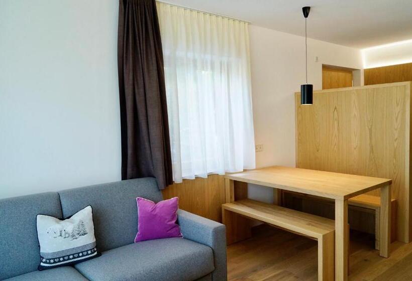 Апартаменты 1 Спальня, Residence Larciunei