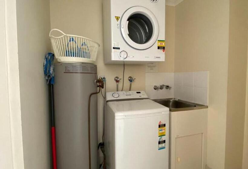 شقة غرفة واحدة مطلة على حمام السباحة, Sunshine Towers Boutique Apartments