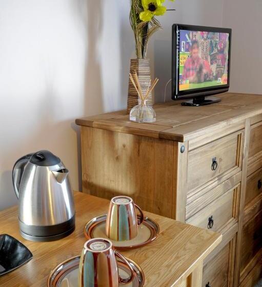 חדר סטנדרד יחיד חדר אמבטיה משותף, Al Forno Restaurant & Inn