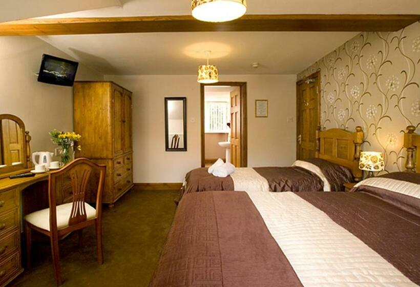 חדר משפחתי, The Kings Arms Temple Sowerby