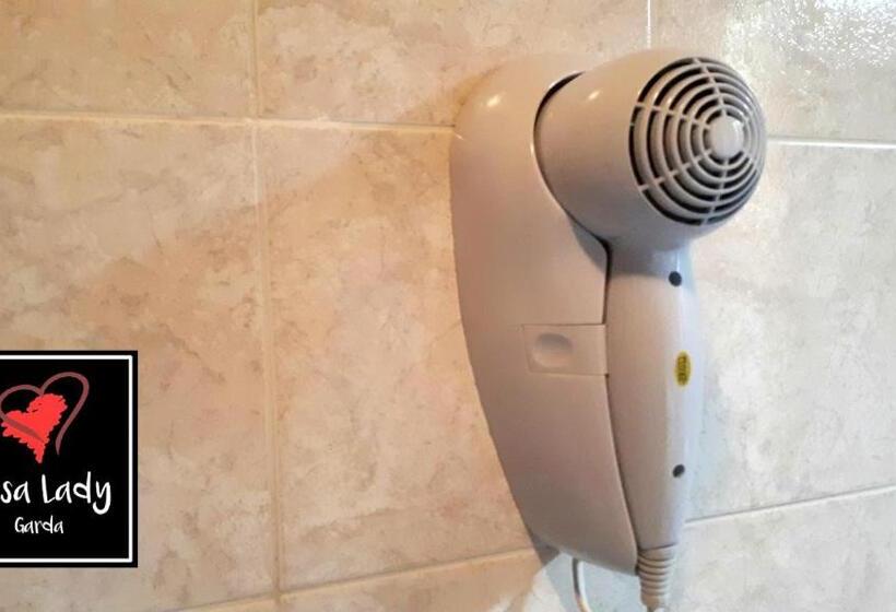 Suite with lake view, Casa Lady