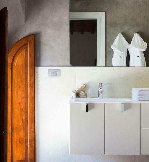 غرفة قياسية مطلّة علي حمام السباحة, Agriturismo La Casa Di Rodo