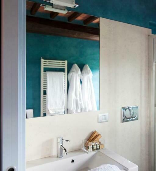 غرفة قياسية مطلّة علي حمام السباحة, Agriturismo La Casa Di Rodo