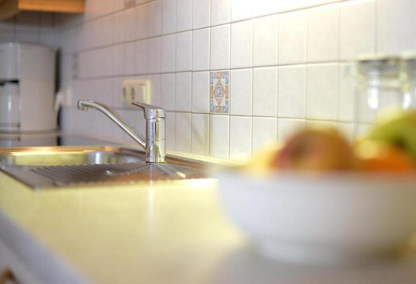 דירת שני חדרים עם מרפת, Hattlerhof