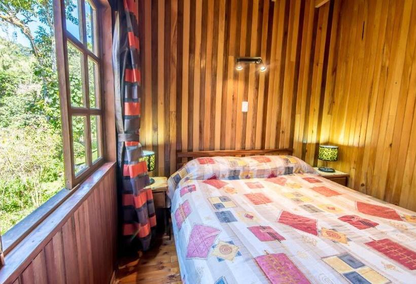 샬레, Sueños Del Bosque Lodge