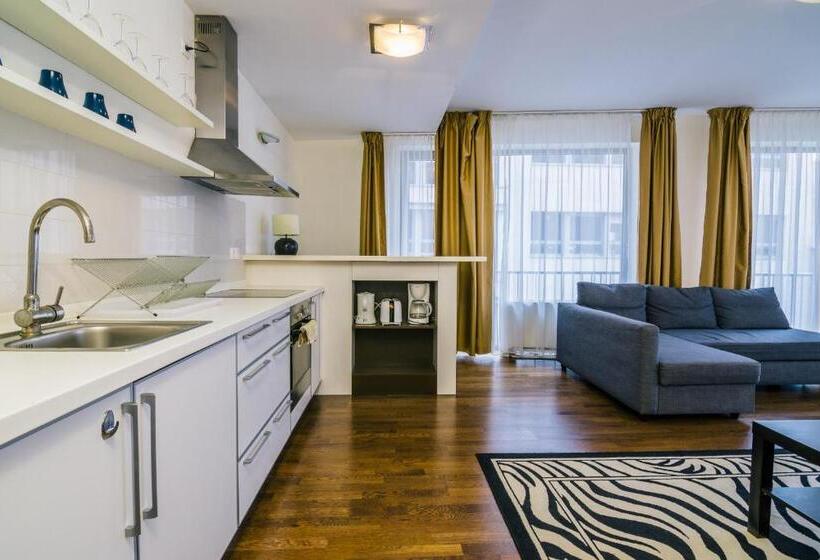 דירת חדר דלוקס, Luxury Downtown Apartments