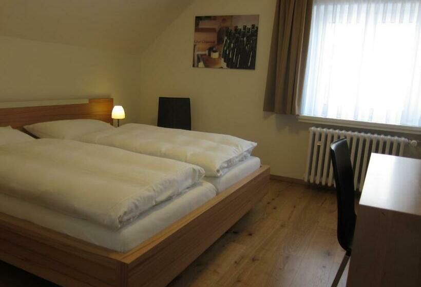 Номер Стандарт, Ernst Clüsserath Weingut & Weinhotelchen