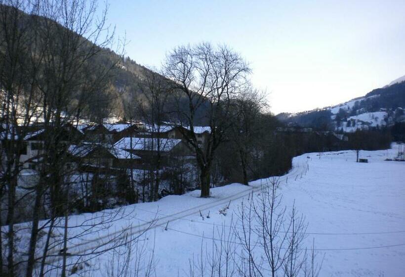 חדר סטנדרט לארבעה, Gîte Les Mésanges