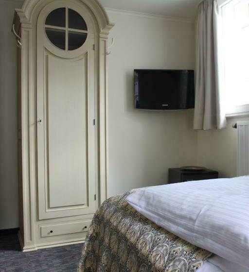 标准单人间, Schmuckkastchen