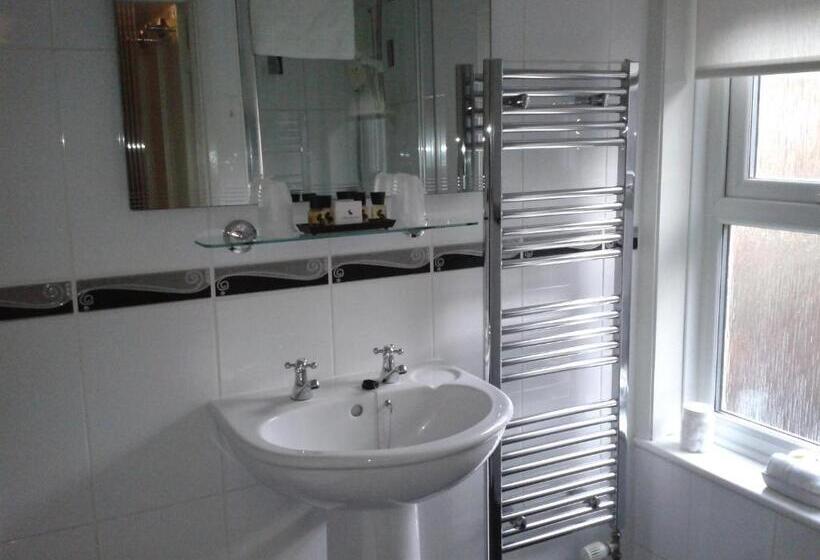 غرفة قياسية, The Burleigh