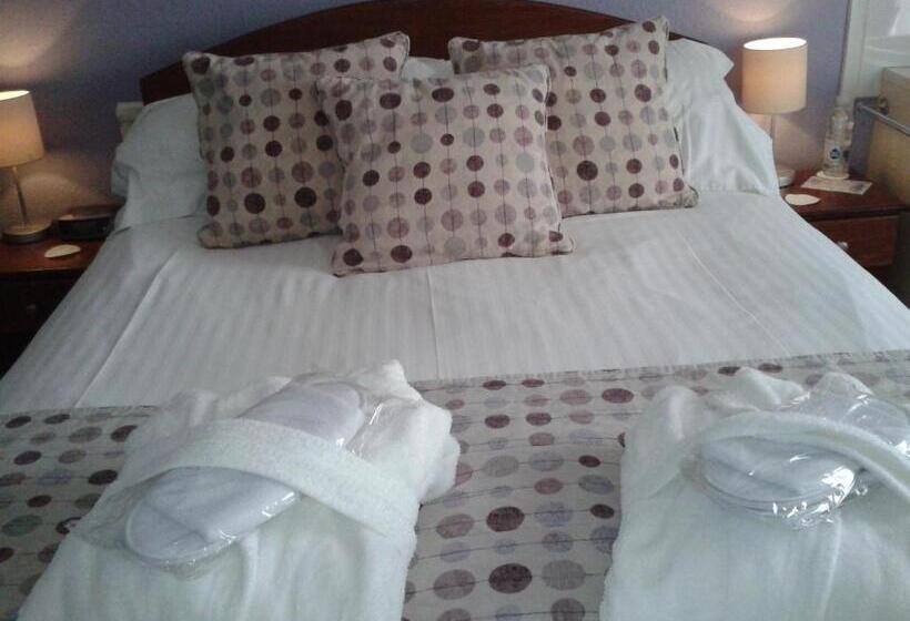 غرفة قياسية, The Burleigh