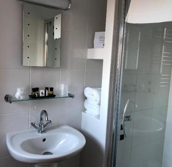 غرفة قياسية, The Burleigh