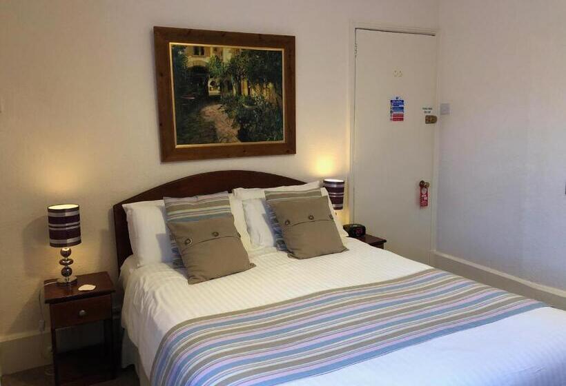 غرفة قياسية بالطابق الأرضى, The Burleigh