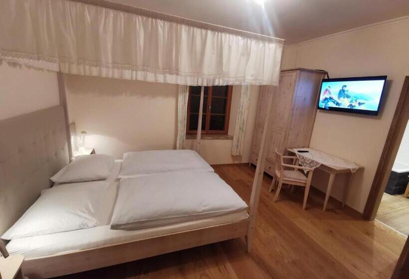 غرفة إقتصادية, Garni Tschutscherhof