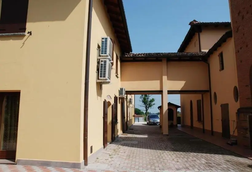 庭の見えるスタンダードトリプルルーム, Agriturismo Flabeto
