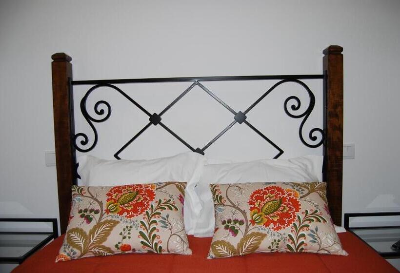 침실 4개 주택, Curral De L Tiu Pino