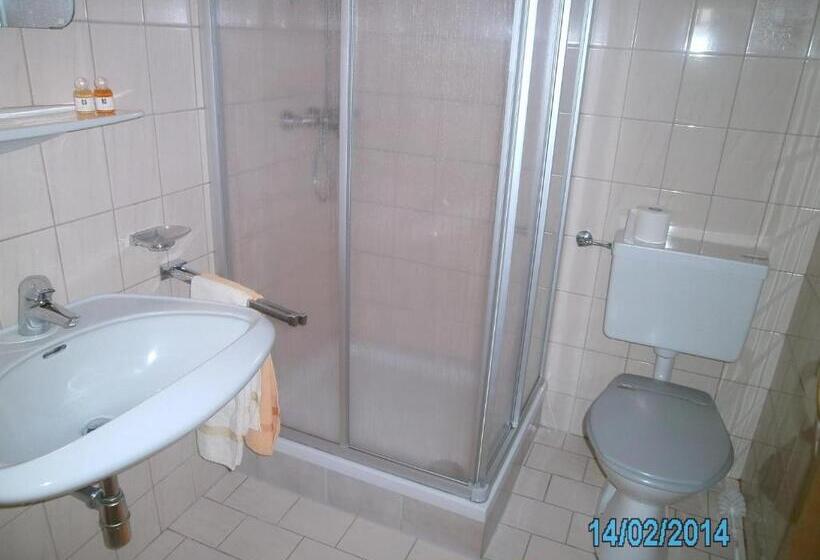 דירת חדר, Gästehaus Hirschenhof