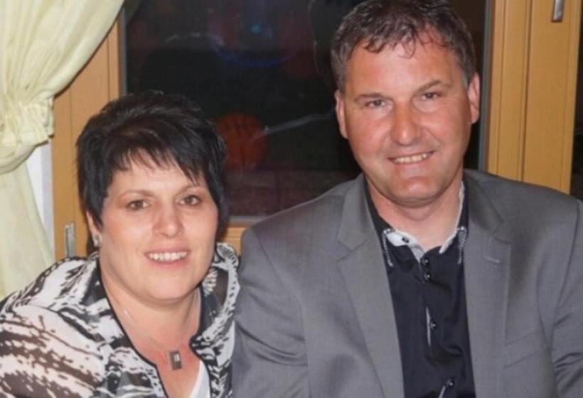 침실 3개 아파트, Haus Romantika