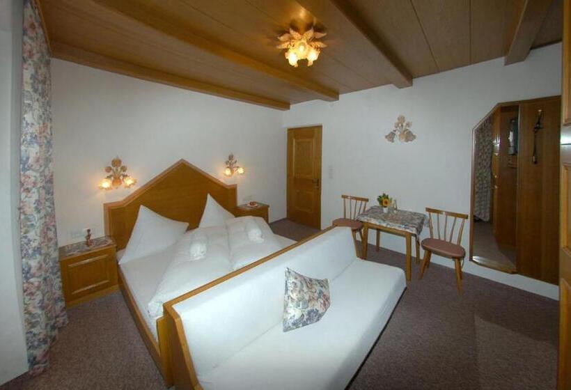 스탠다드 룸, Haus Romantika