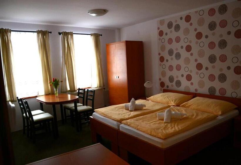 四人标准间, Penzion Svatý Jan