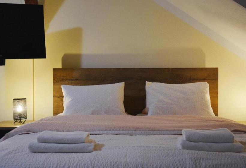 四人标准间, Penzion U šelongů