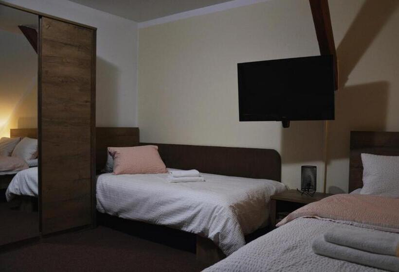 四人标准间, Penzion U šelongů