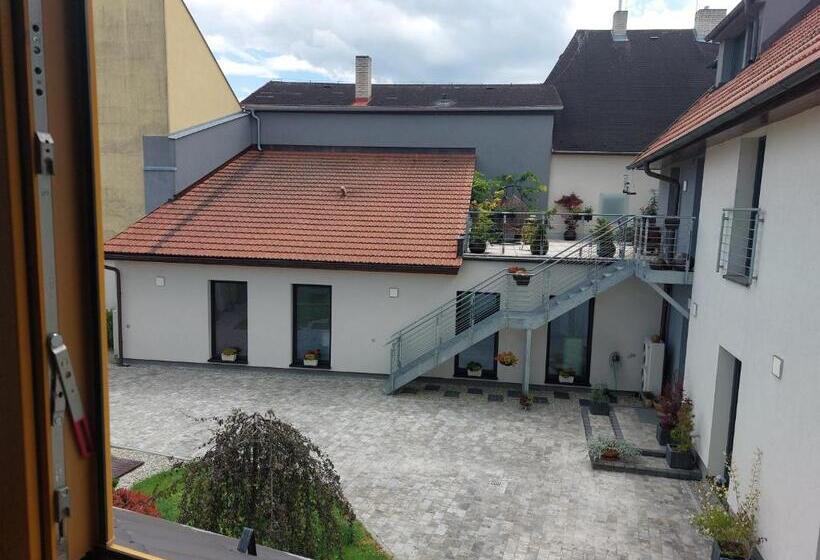 带2个卧室的套房, Penzion U šelongů